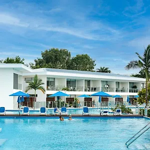 Tropici At Pool , Port Douglas Australia