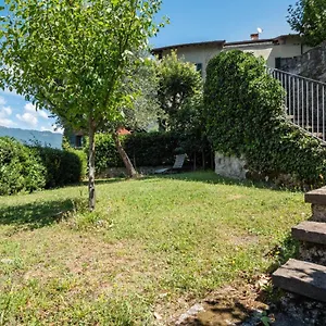 Apt With Private Parking & Shared Pool! , Nesso Italy