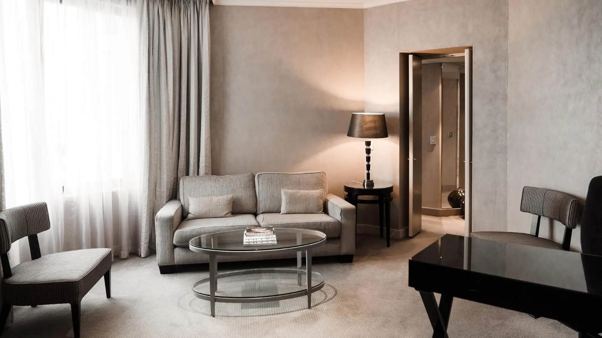 *****  Intercontinental Adelaide By Ihg Hotel Australia