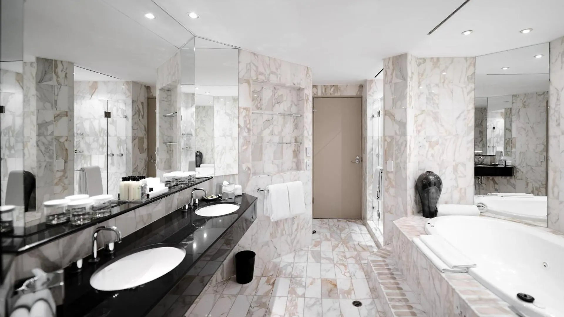 Intercontinental Adelaide By Ihg Hotel